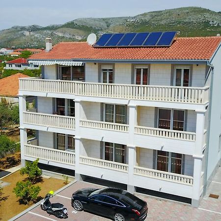 Apartments Jozic Trogir Exteriör bild