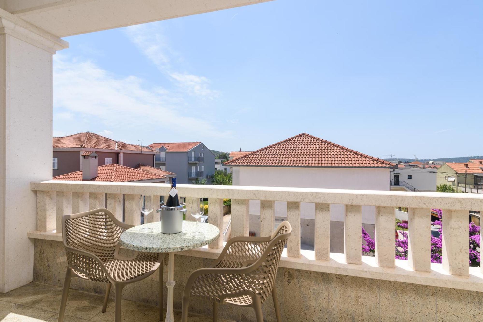 Apartments Jozic Trogir Exteriör bild