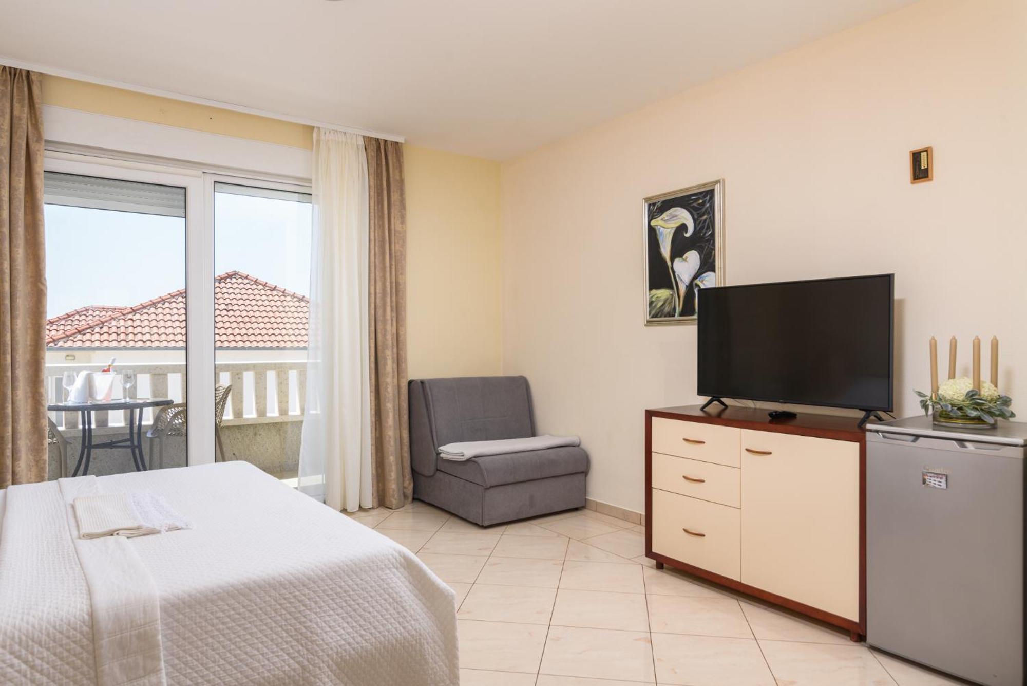 Apartments Jozic Trogir Exteriör bild