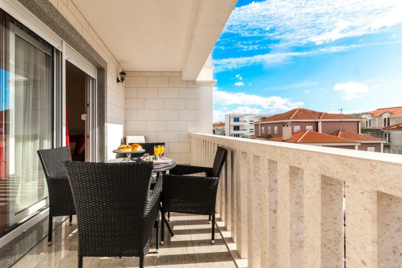 Apartments Jozic Trogir Exteriör bild